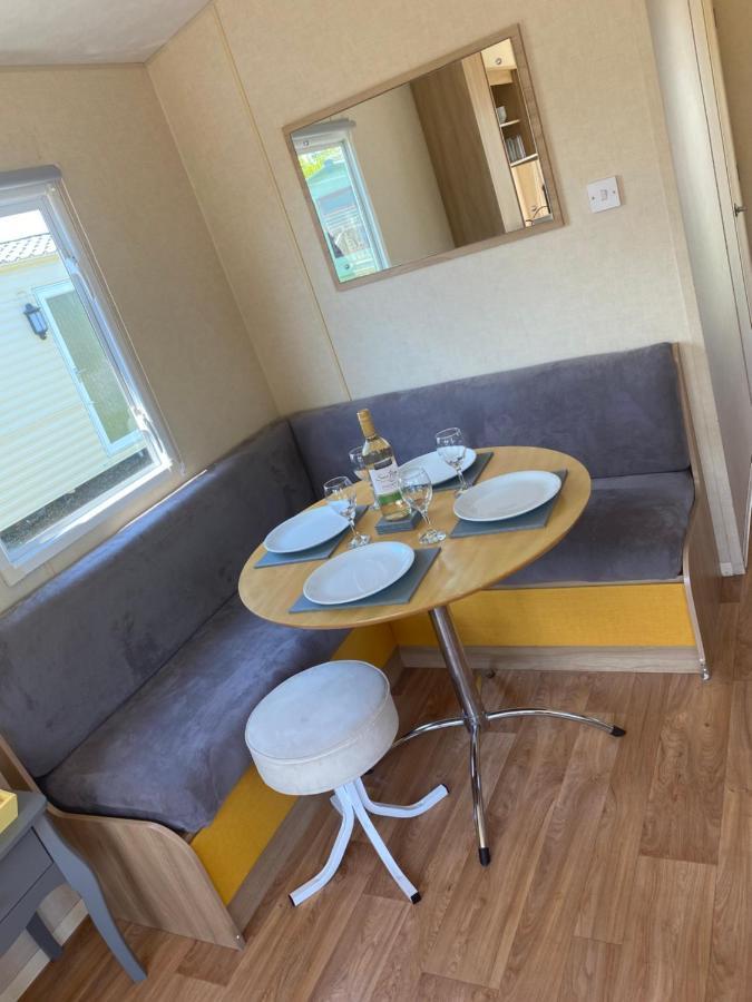 Grange 37 Regent Bay Holiday Park Моркем Екстер'єр фото